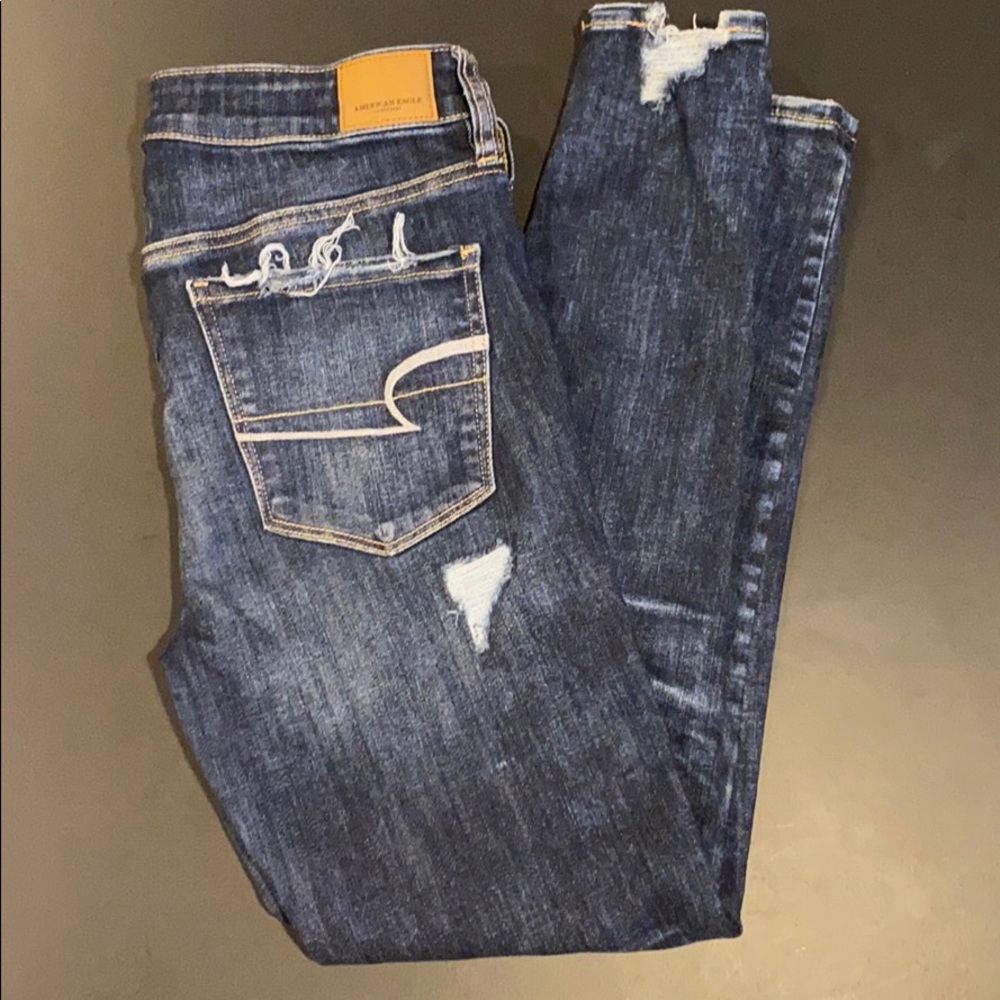 American Eagle Distressed Jeans